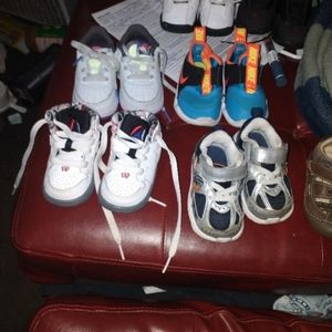Infants size 4 shoew